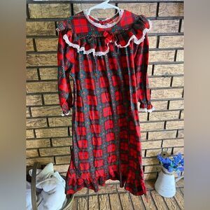 Cassie vintage nightgown‎